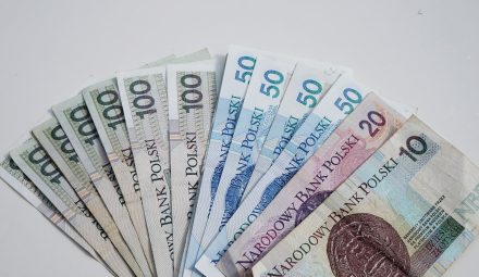 OSTATNIA SZANSA na zgarnięcie nawet 1000 zł premii w październikowych promocjach!