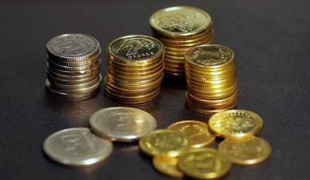 600 z艂 od Banku Pocztowego za p艂atno艣ci kart膮