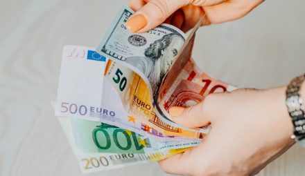 Jakie konto z najlepszym kantorem online?