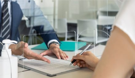 Biała lista kont, a działalność gospodarcza. Dlaczego warto założyć konto firmowe?