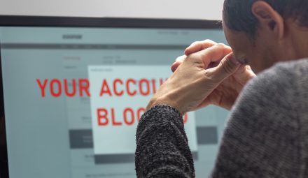 Konto bankowe bez komornika. Czy można założyć nowe konto bankowe, mając zajęcie komornicze?