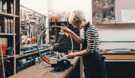 Do 1500 zł premii od banku i 700 zł do Allegro za konto firmowe Santander Banku Polska!