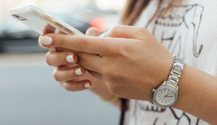 Konto bankowe dla nieletnich – czy to możliwe, żeby dziecko posiadało własne konto w banku?