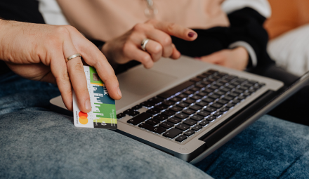 7 największych benefitów, które zgarniesz z kartą kredytową