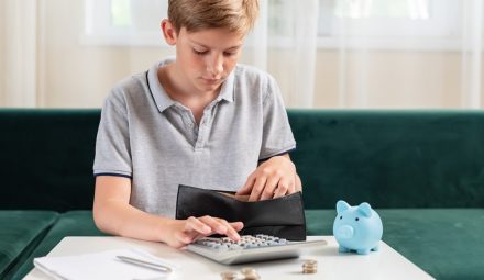 Od ilu lat można mieć konto bankowe?