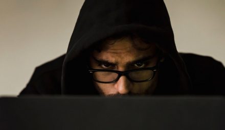 Jak zabezpieczyć konto bankowe przed hakerami i na wypadek kradzieży?