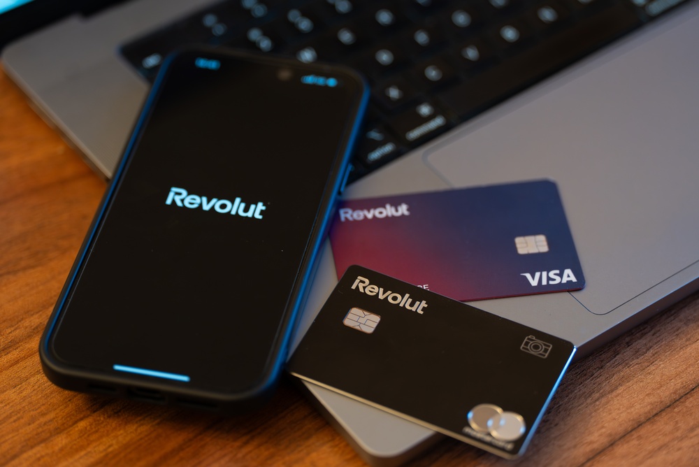 Revolut czy karta wielowalutowa
