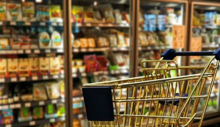 Co dalej z handlem w niedzielę? Polska 2050 proponuje kompromis