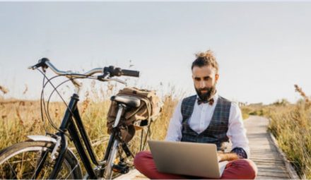 Nawet 2700 zł premii z Kontem Firmowym Online Santander Banku Polska