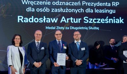 Pracownicy Millennium Leasing nagrodzeni. Otrzymali Złote Medale Prezydenta RP