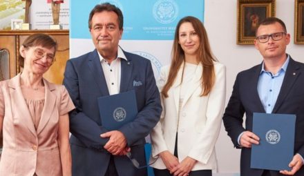 Współpraca Santander Bank Polska z poznańską uczelnią. Bank wspomoże społeczność akademicką