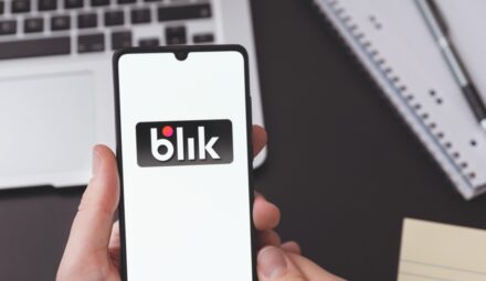 Przelewy BLIK na telefon z poważną wadą. Dotyczy numerów z recyklingu