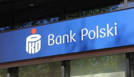 PKO BP opublikował wyniki finansowe. Zysk netto wzrósł ponad czterokrotnie