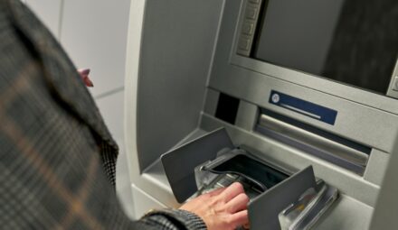 Coraz mniej bankomatów w Polsce. Euronet zapowiada kolejne likwidacje