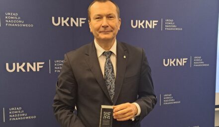 PKO BP „Instytucją finansową przyjazną mediacji”. Zamierza zakończyć kwestię sporów frankowych