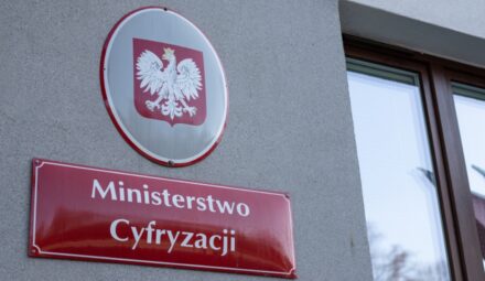 Strategia cyfryzacji Polski. Do 2035 większość Polaków ma korzystać z tożsamości elektronicznej