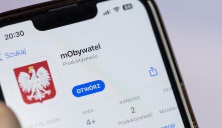Nowy dokument dostępny w aplikacji mObywatel. Ministerstwo Cyfryzacji rozważa kolejne funkcjonalności