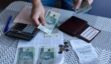 Polacy chcą ograniczyć swoje wydatki. Badanie „Finanse a Święta"