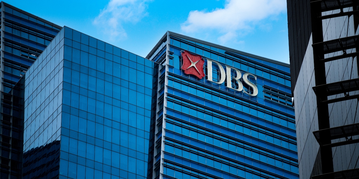 Kolejny bank planuje masowe zwolnienia. To DBS z Singapuru