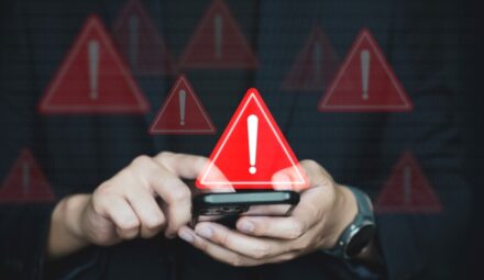 Fałszywe wiadomości SMS. Ostrzeżenie dla klientów Santander Bank Polska
