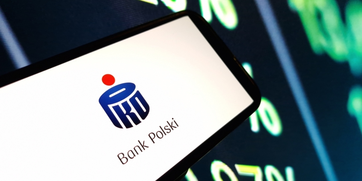 Akcje PKO BP na rekordowym poziomie. Kapitalizacja przekroczyła 100 mld zł