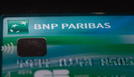 „Dobra karta” od Banku BNP Paribas. Instytucja promuje nową ofertę w segmencie kart kredytowych