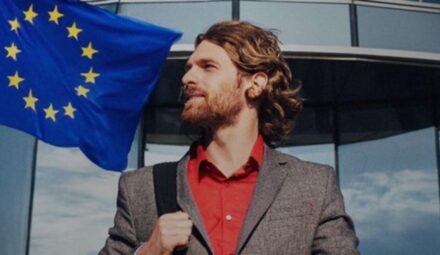 Bruksela i Parlament Europejski lub Europejski Certyfikat Bankowca. Najnowsze szkolenie Santander