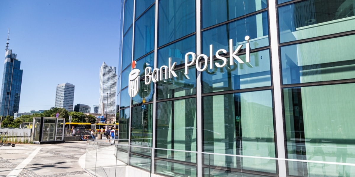 Największy bank w Polsce podsumował pierwszy kwartał. PKO BP umacnia pozycję lidera w kluczowych segmentach
