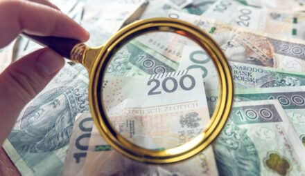 Polacy poszukują lepszych ofert w bankowości. Wyniki badania Accenture