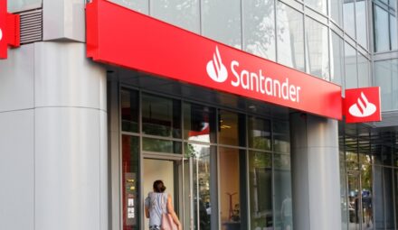 Dostępność i zrozumiała komunikacja w Santander Bank Polska. Działania banku