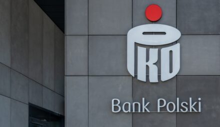Fałszywe e-maile, realne problemy. PKO BP ostrzega klientów