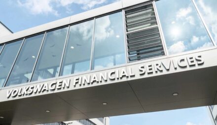 Volkswagen Financial Services liderem finansowania samochodów. Najnowsze dane