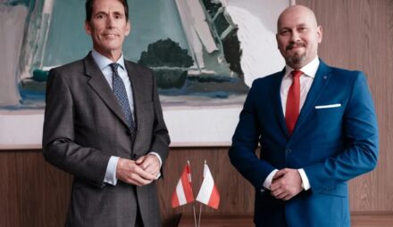 Przedstawicielstwo zagraniczne PKO BP w Austrii uruchomione. Konsekwentna realizacja strategii