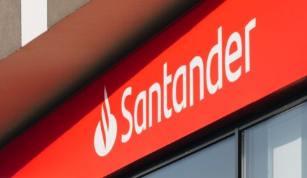 KNF z karą dla Santander Bank Polska. Ponad 21 mln zł