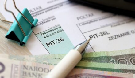 Rewolucja w Twoim PIT: Zobacz, jak nowe stawki podatkowe zmienią Twoją wypłatę na rękę