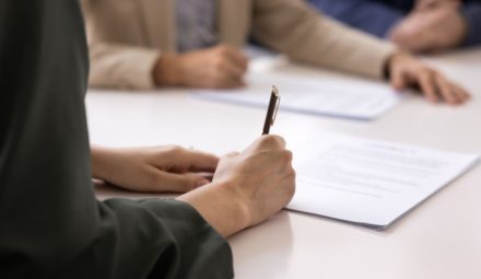 Dodatkowa pensja przy pożegnaniu z etatem. Sprawdź, ile zyskasz