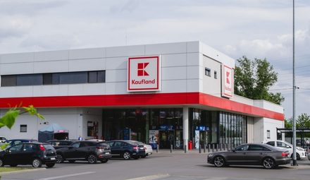 Kaufland rezygnuje z biletów parkingowych. Czas mierzą kamery