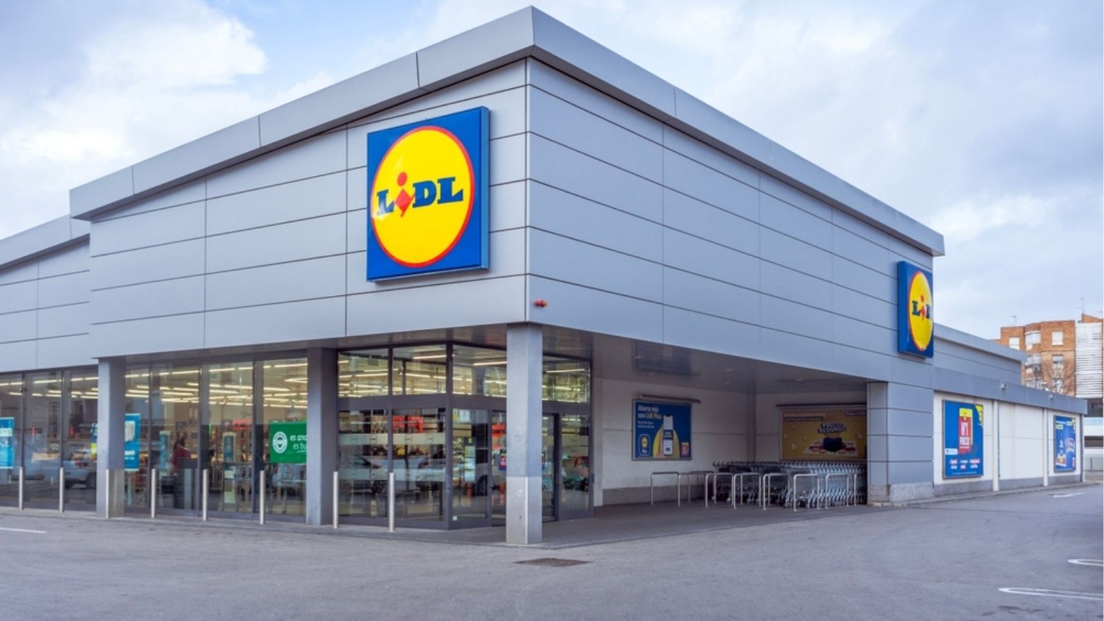 bon kaucyjny z butelkomatu w sklepie Lidl