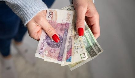 Za to konto bank zapłaci 1100 zł. Sprawdziliśmy warunki i opłacalność